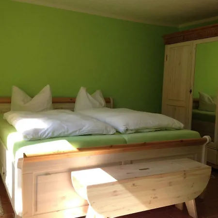 Hering I Terrace Apartment